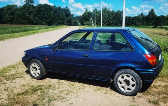 Продажа Ford Fiesta Mk3, 1995г., Минск Минск