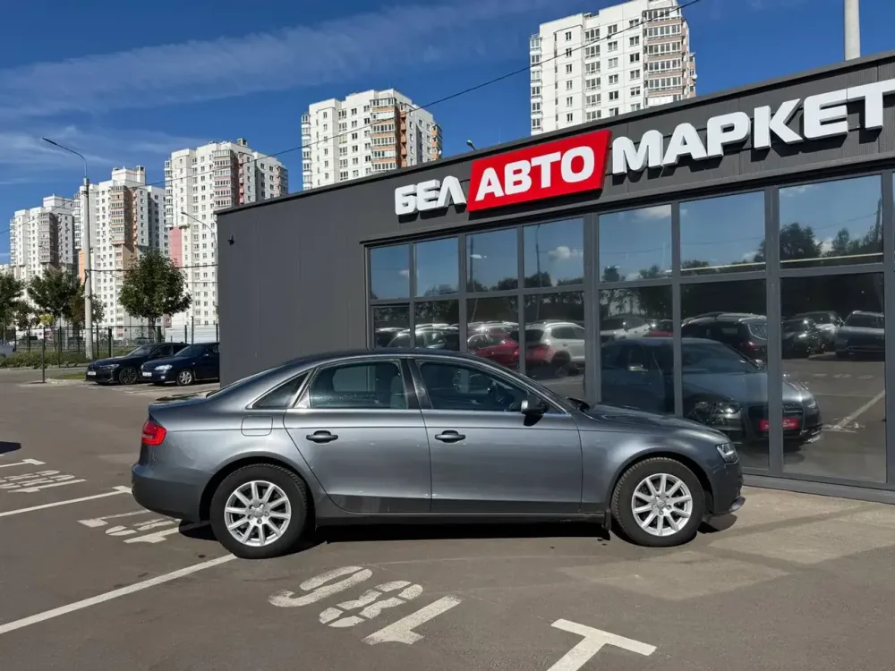  A4 IV (B8) Рестайлинг