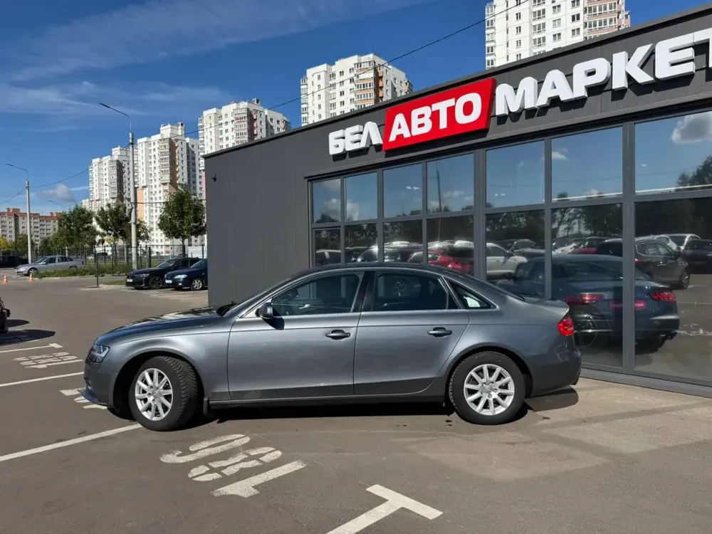  A4 IV (B8) Рестайлинг