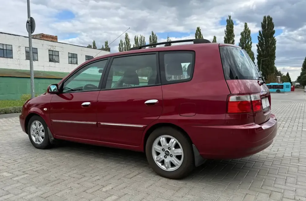  Carens I (RS) Рестайлинг