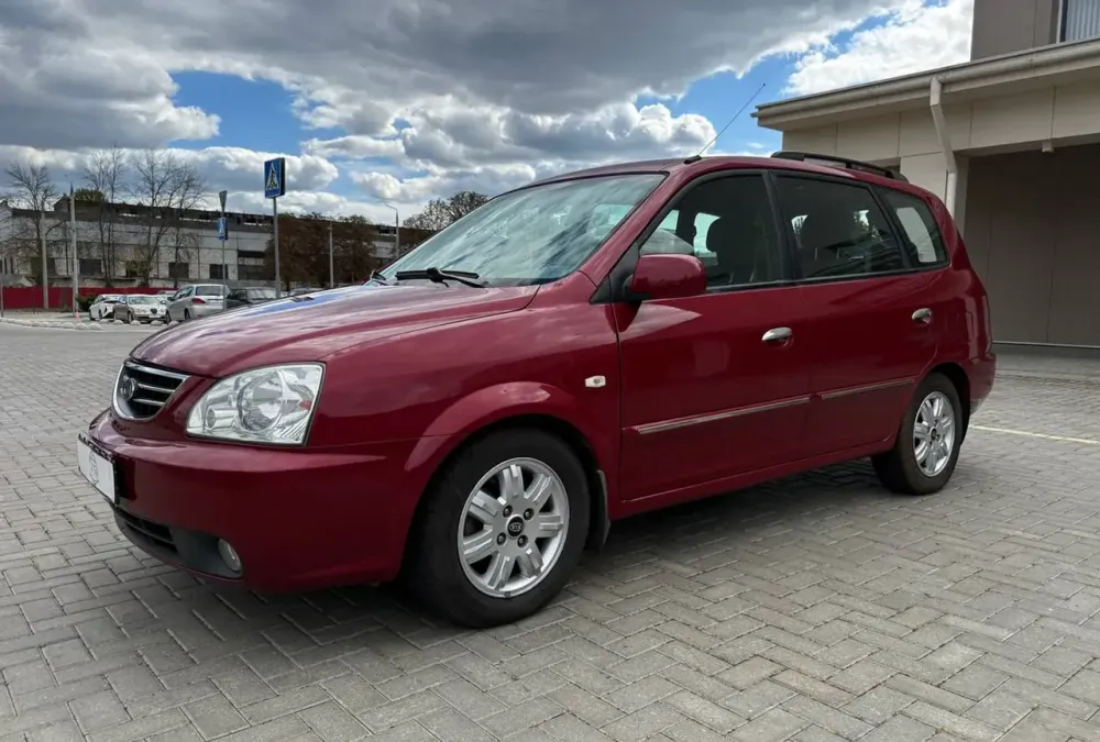  Carens I (RS) Рестайлинг
