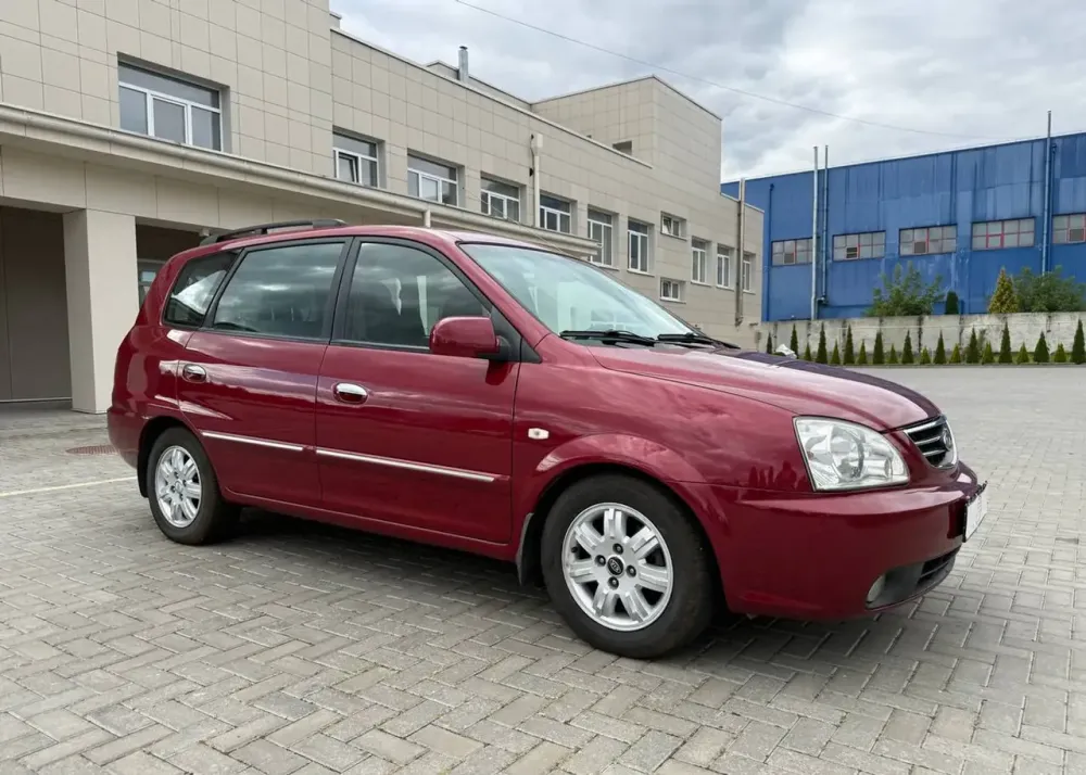  Carens I (RS) Рестайлинг