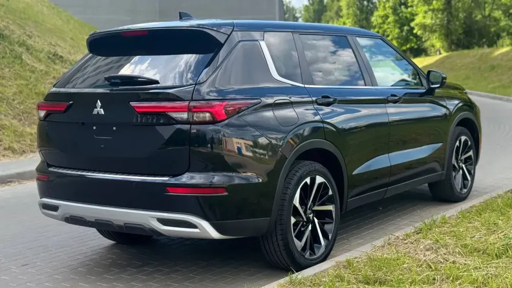  Outlander IV