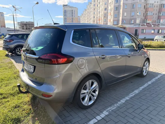 Продажа Opel Zafira C Рестайлинг, 2018г., Минск Минск