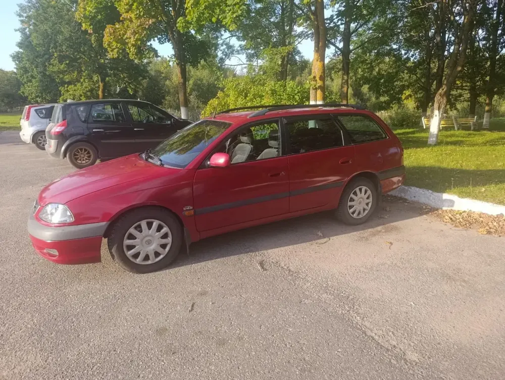 Продажа Toyota Avensis I Рестайлинг, 2001г., Поставы Поставы - изображение 1