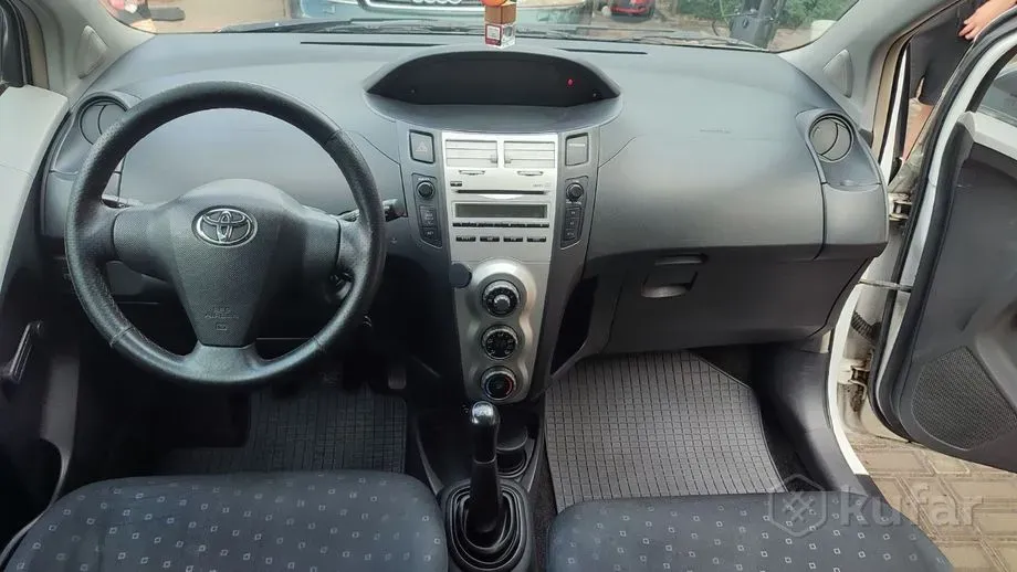 Продажа Toyota Yaris II, 2008 г., Брест Брест - изображение 3