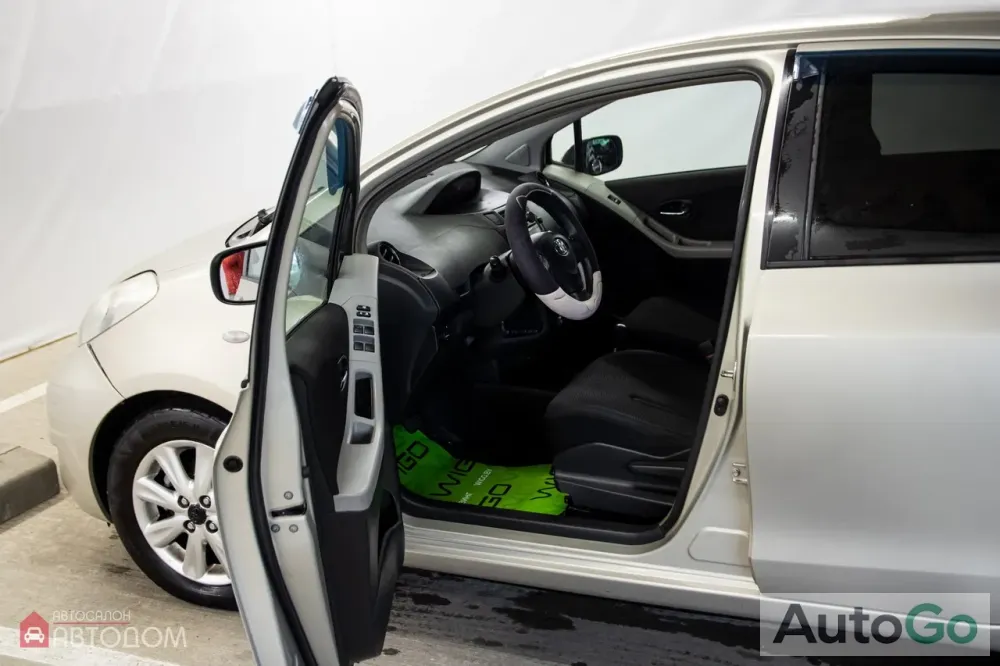 Продажа Toyota Yaris II (XP90) Рестайлинг, 2011 г., Минск Минск - изображение 12