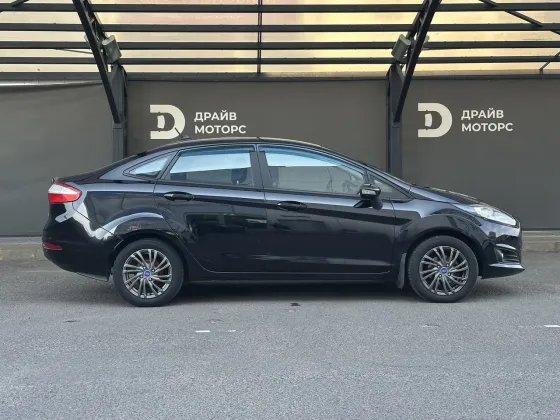 Продажа Ford Fiesta (VI) Рестайлинг, 2017 г., Минск Минск