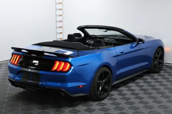Продажа Ford Mustang VI Рестайлинг, 2021 г., Минск Минск