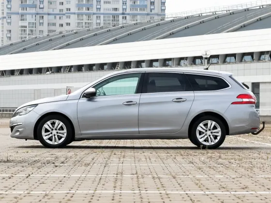 Продажа Peugeot 308 (II), 2015 г., Минск Минск