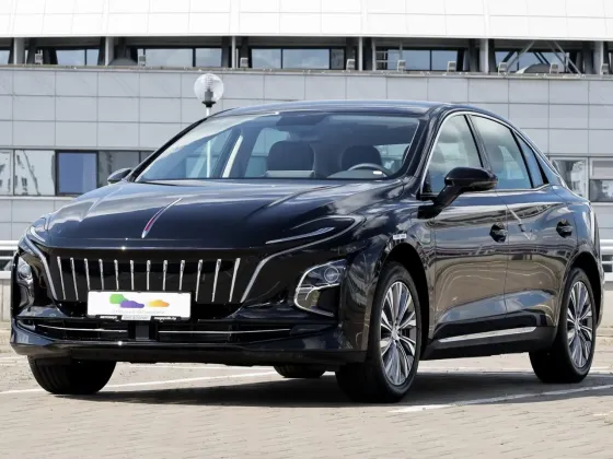 Продажа Hongqi E-QM5 (I), 2025 г., Минск Минск