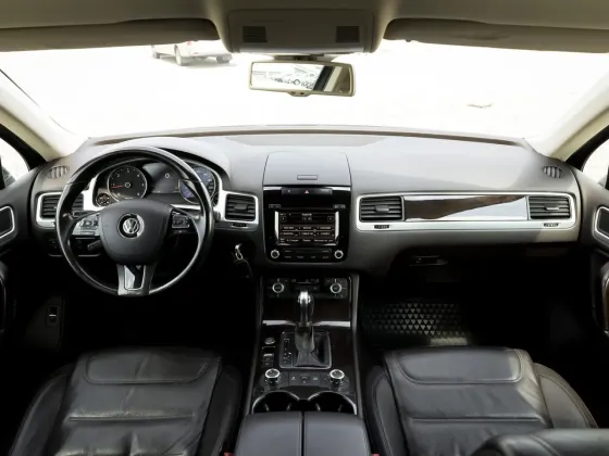Продажа Volkswagen Touareg (II) Рестайлинг, 2014 г., Минск Минск