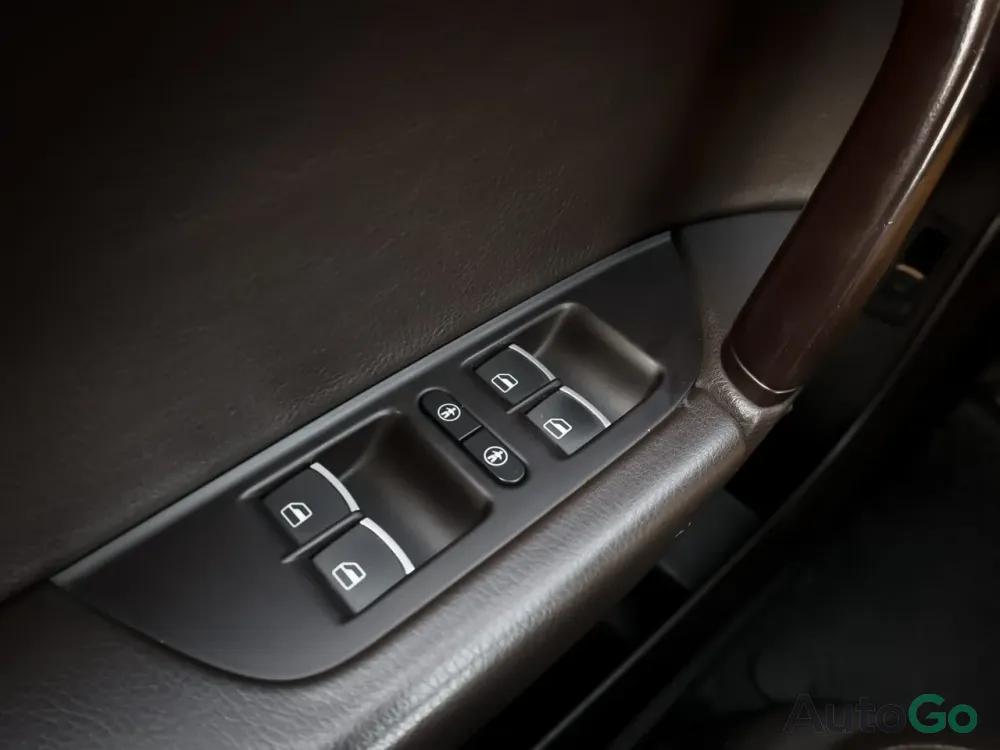 Продажа Volkswagen Touareg (II) Рестайлинг, 2014 г., Минск Минск - изображение 12