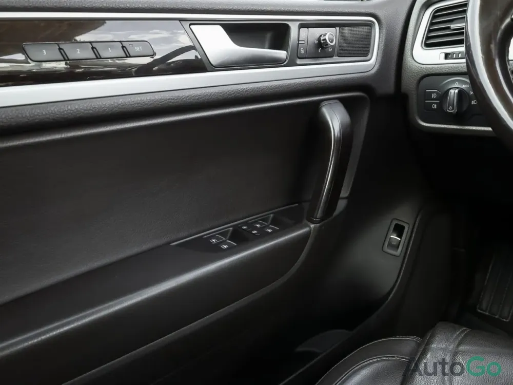 Продажа Volkswagen Touareg (II) Рестайлинг, 2014 г., Минск Минск - изображение 9