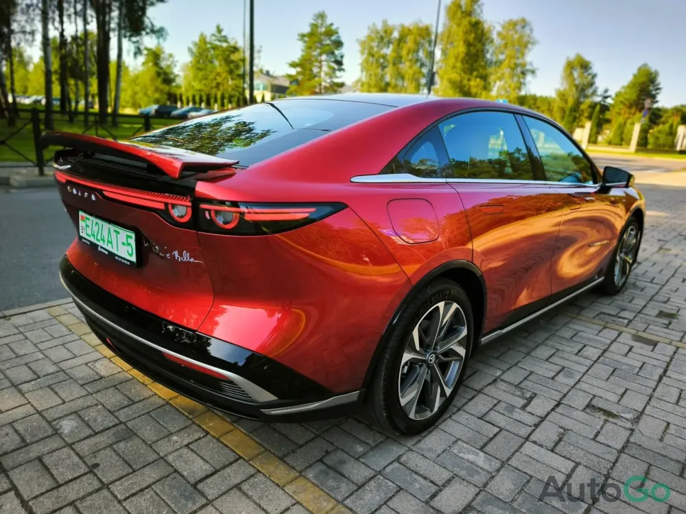 Автомобиль Mazda EZ-6 (I) (2025)