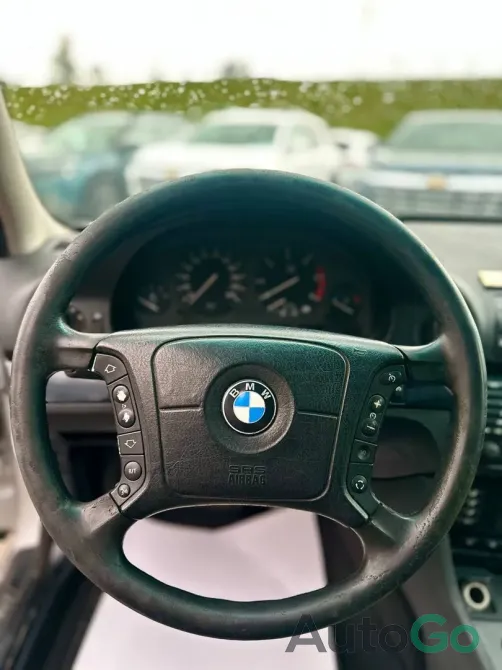  5 серия (E39)