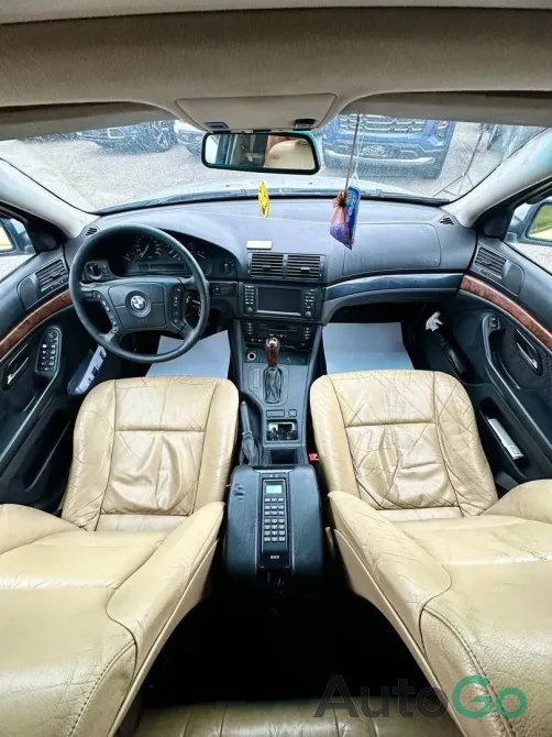  5 серия (E39)
