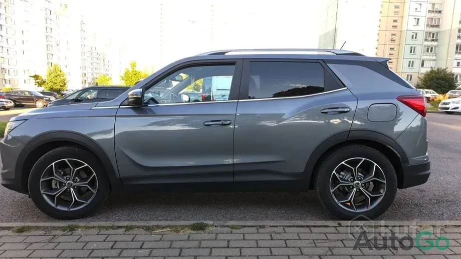  Korando IV