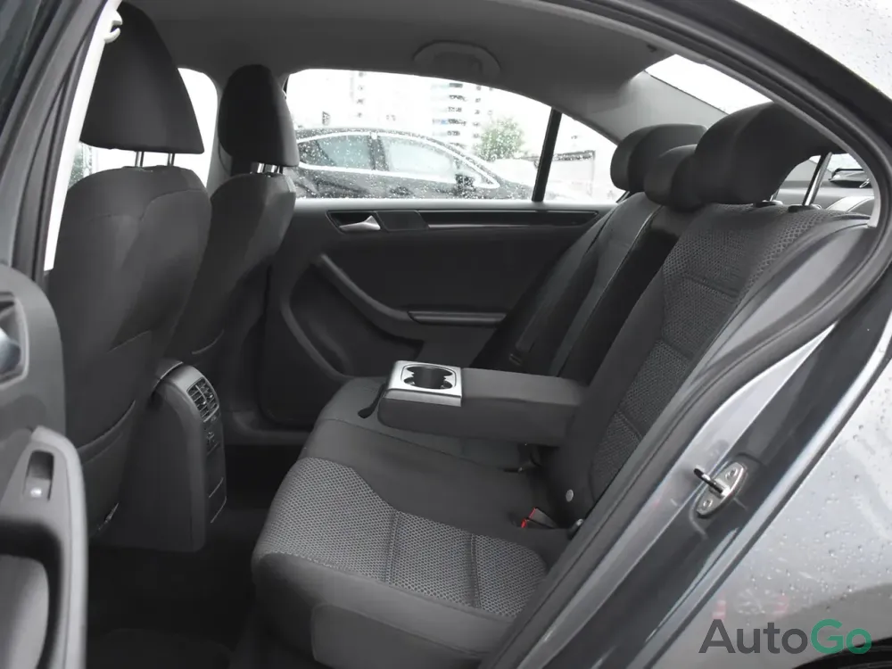 Продажа Volkswagen Jetta VI Рестайлинг, 2014г., Минск Минск - изображение 12