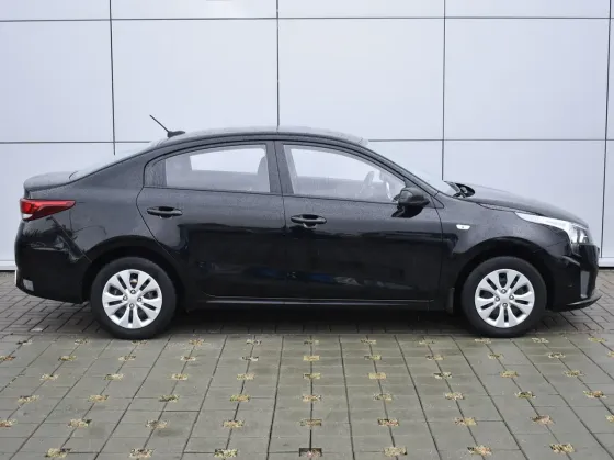 Продажа Kia Rio IV Рестайлинг, 2021г., Минск Минск
