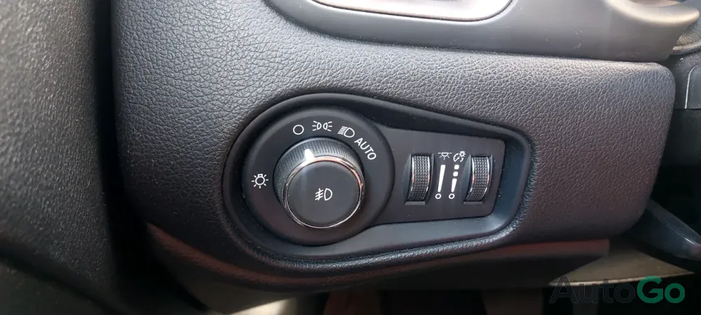 Продажа Jeep Renegade I Рестайлинг, 2023г., Минск Минск - изображение 9