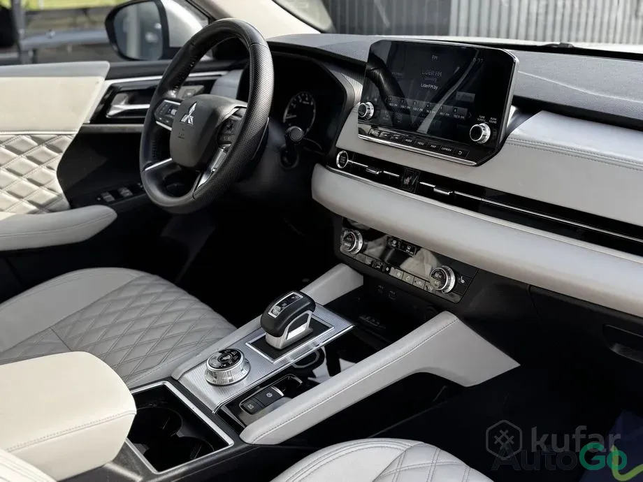 Продажа Mitsubishi Outlander III Рестайлинг 3, 2022 г., Лида Лида - изображение 9