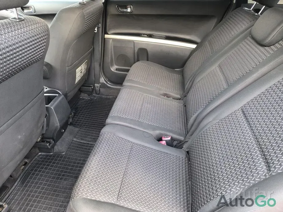  Corolla Verso I Рестайлинг 2