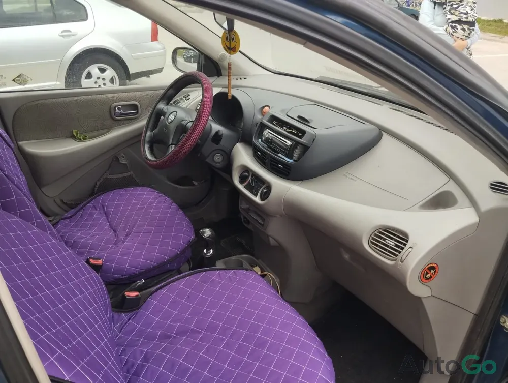 Продажа Nissan Almera Tino, 2000 г., Осиповичи Осиповичи - изображение 4