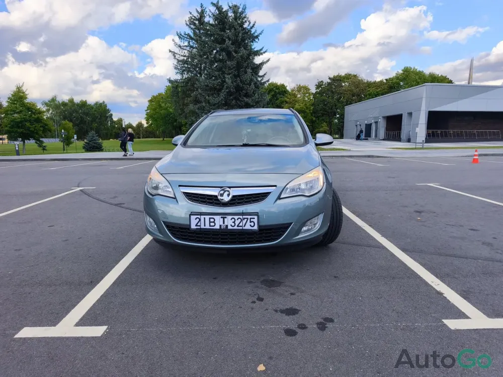  Astra J