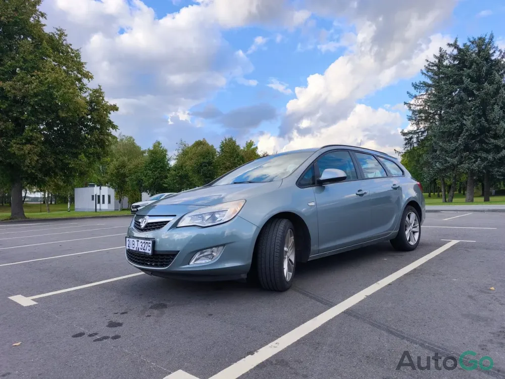  Astra J