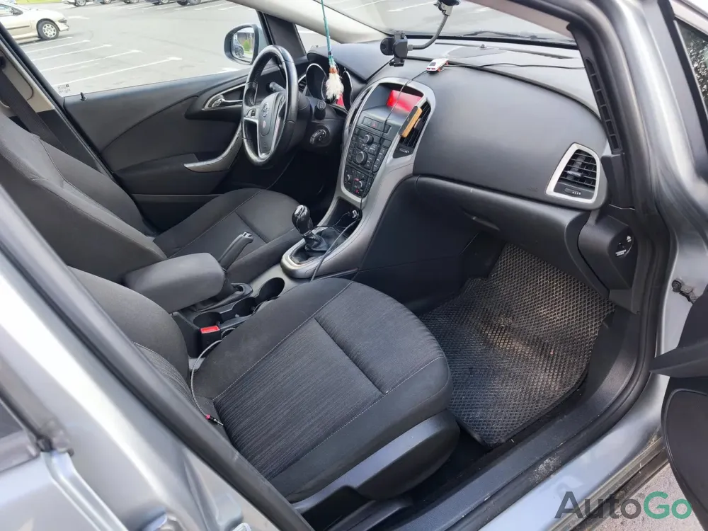  Astra J