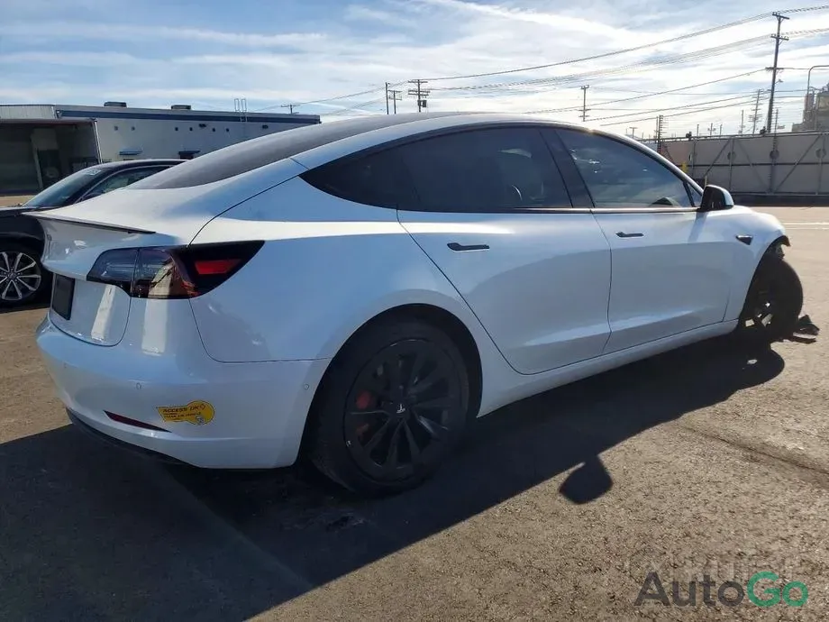  Model 3 I