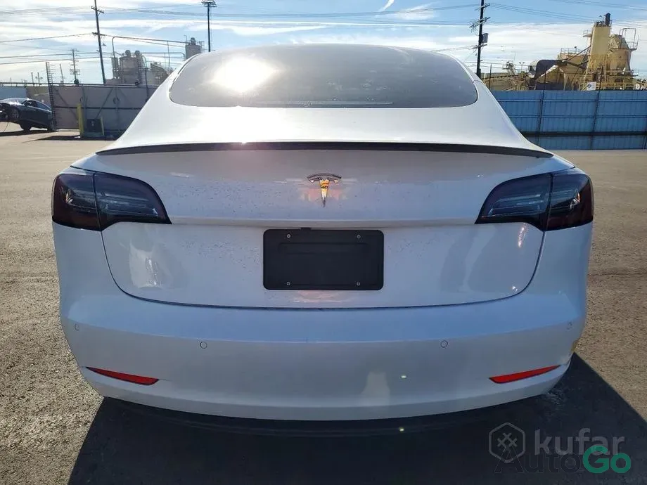  Model 3 I