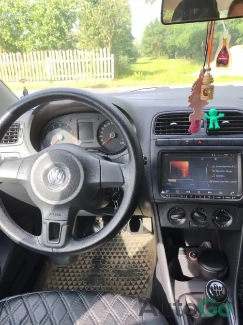  Polo (V)