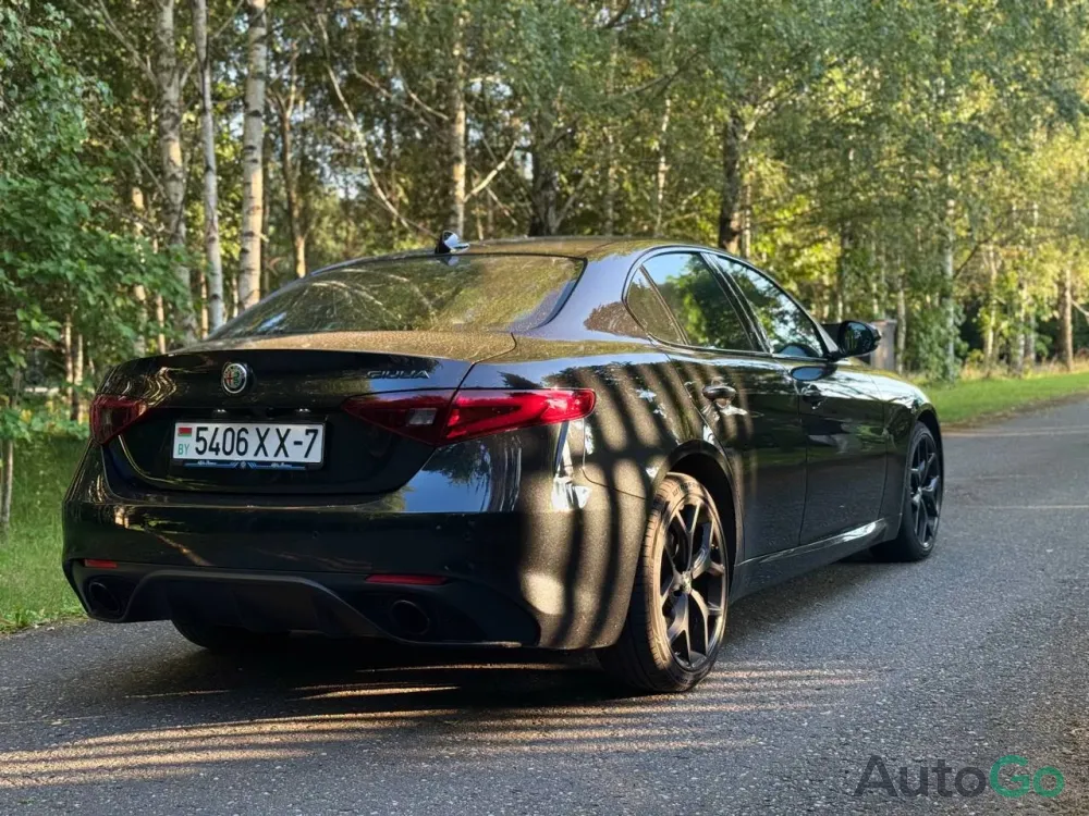  Giulia (952)
