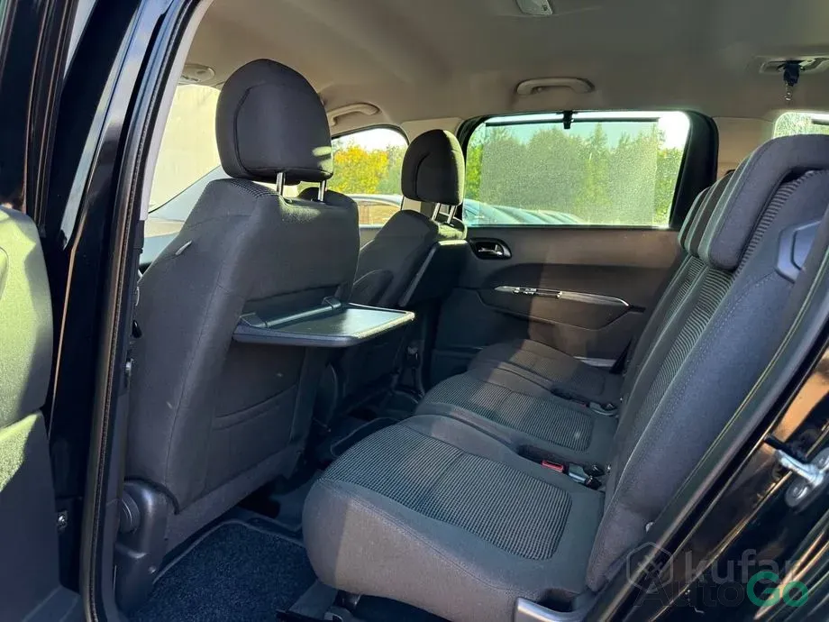 Продажа Peugeot 5008 I Рестайлинг, 2014 г., Лида Лида - изображение 11