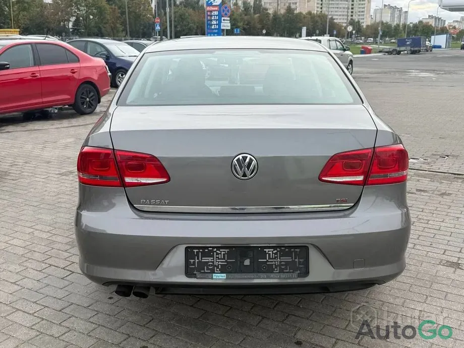 Продажа Volkswagen Passat B7, 2014 г., Солигорск Солигорск - изображение 8