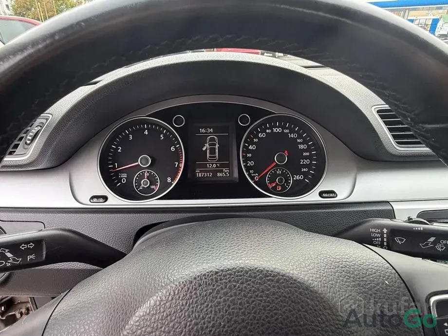 Продажа Volkswagen Passat B7, 2014 г., Солигорск Солигорск - изображение 9