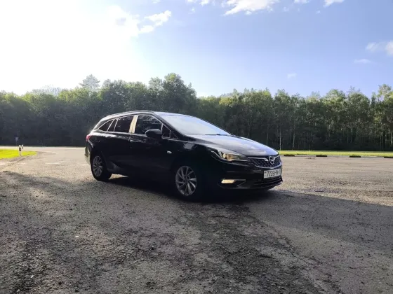Продажа Opel Astra K Рестайлинг, 2020г., Кобрин Кобрин