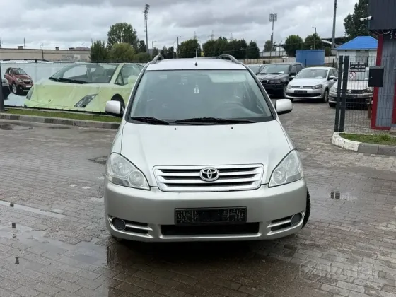 Продажа Toyota Avensis Verso I, 2002 г., Солигорск Солигорск