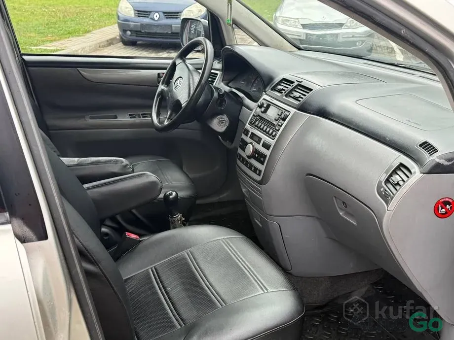 Продажа Toyota Avensis Verso I, 2002 г., Солигорск Солигорск - изображение 10