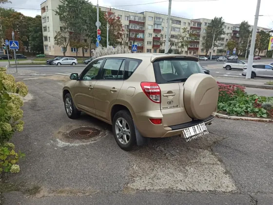 Продажа Toyota RAV4 III, 2009 г., Минск Минск
