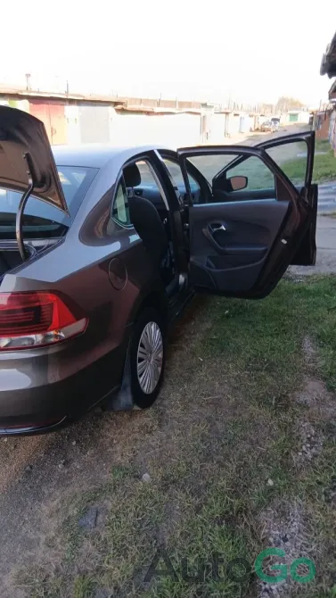 Продажа Volkswagen Polo (V) Рестайлинг, 2015 г., Солигорск Солигорск - изображение 9
