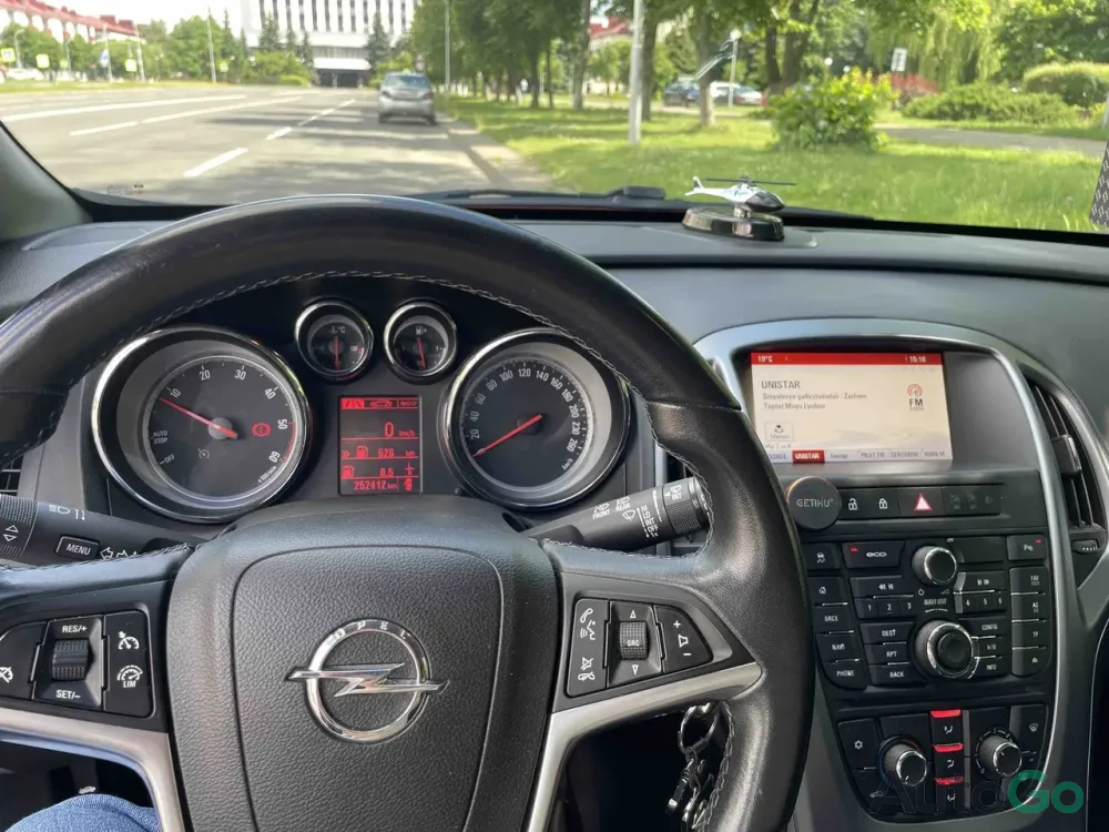 Продажа Opel Astra J Рестайлинг, 2015 г., Минск Минск - изображение 8