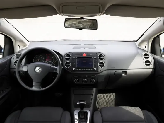 Продажа Volkswagen Golf Plus (I), 2005 г., Минск Минск