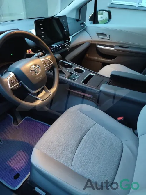 Продажа Toyota Sienna IV, 2021г., Минск Минск - изображение 1