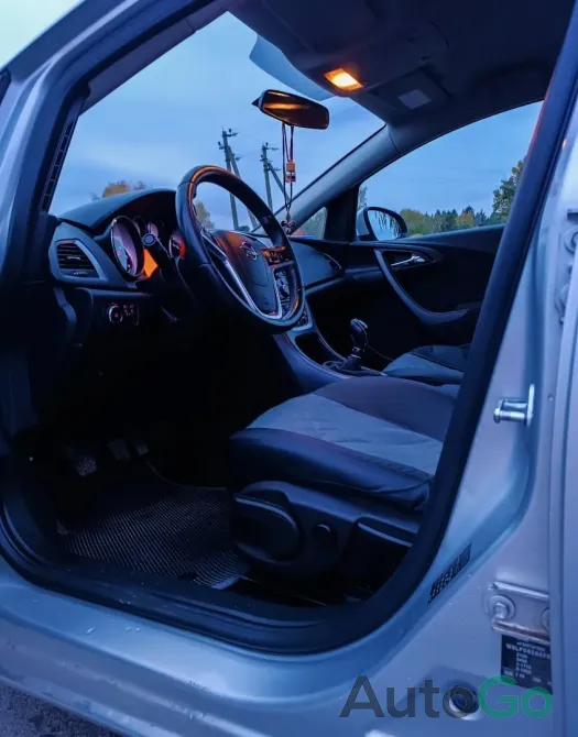Продажа Opel Astra J Рестайлинг, 2015 г., Гродно Гродно - изображение 9