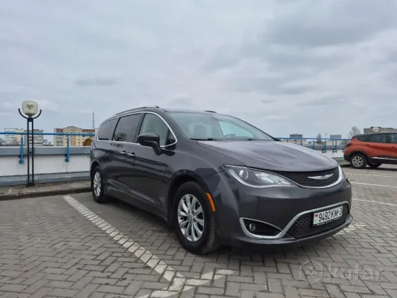 Продажа Chrysler Pacifica RU, 2018 г., Минск Минск