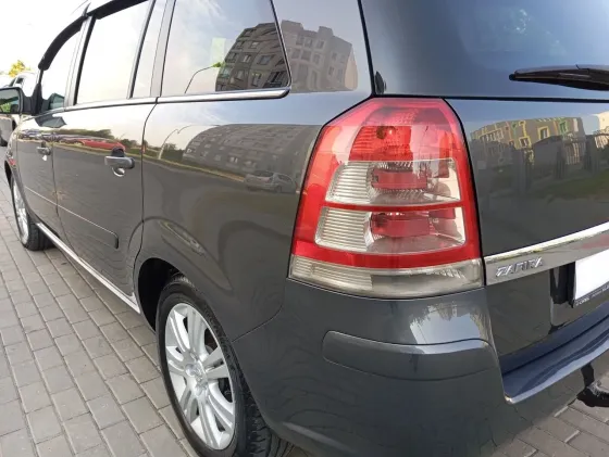 Продажа Opel Zafira (B) Рестайлинг, 2010 г., Минск Минск