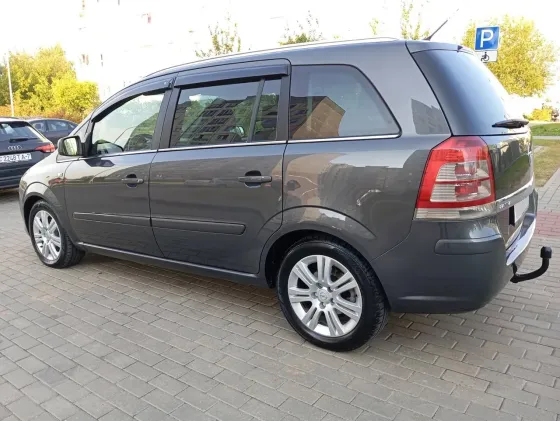 Продажа Opel Zafira (B) Рестайлинг, 2010 г., Минск Минск